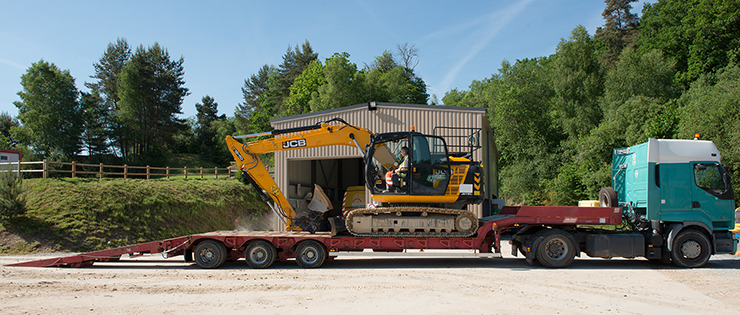 Les engins sur remorque tractés par un camion en cas de PTAC supérieur à 3,5 tonnes 